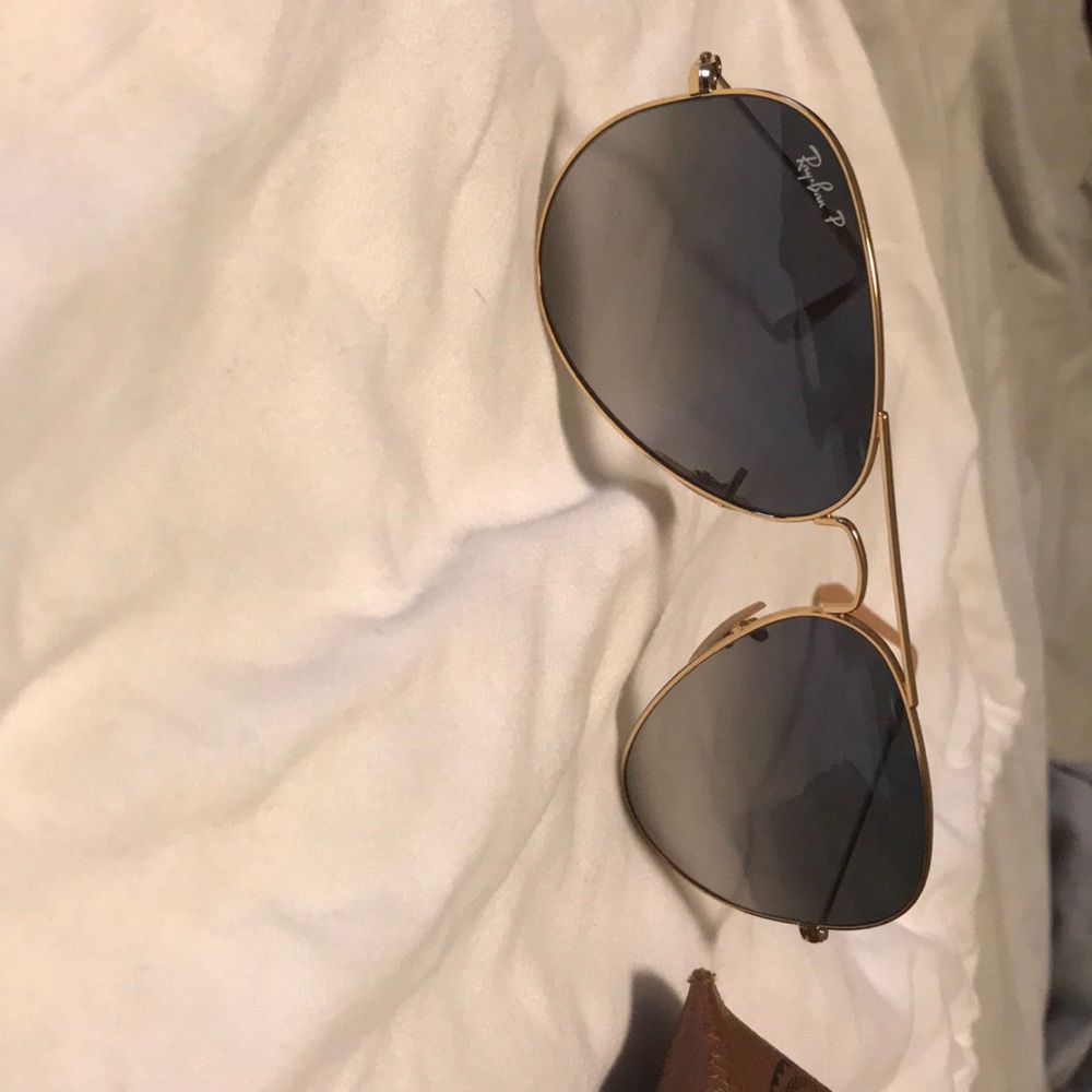 RAY BAN P